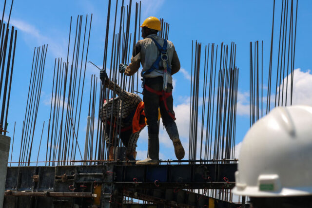 construction workers scaffold