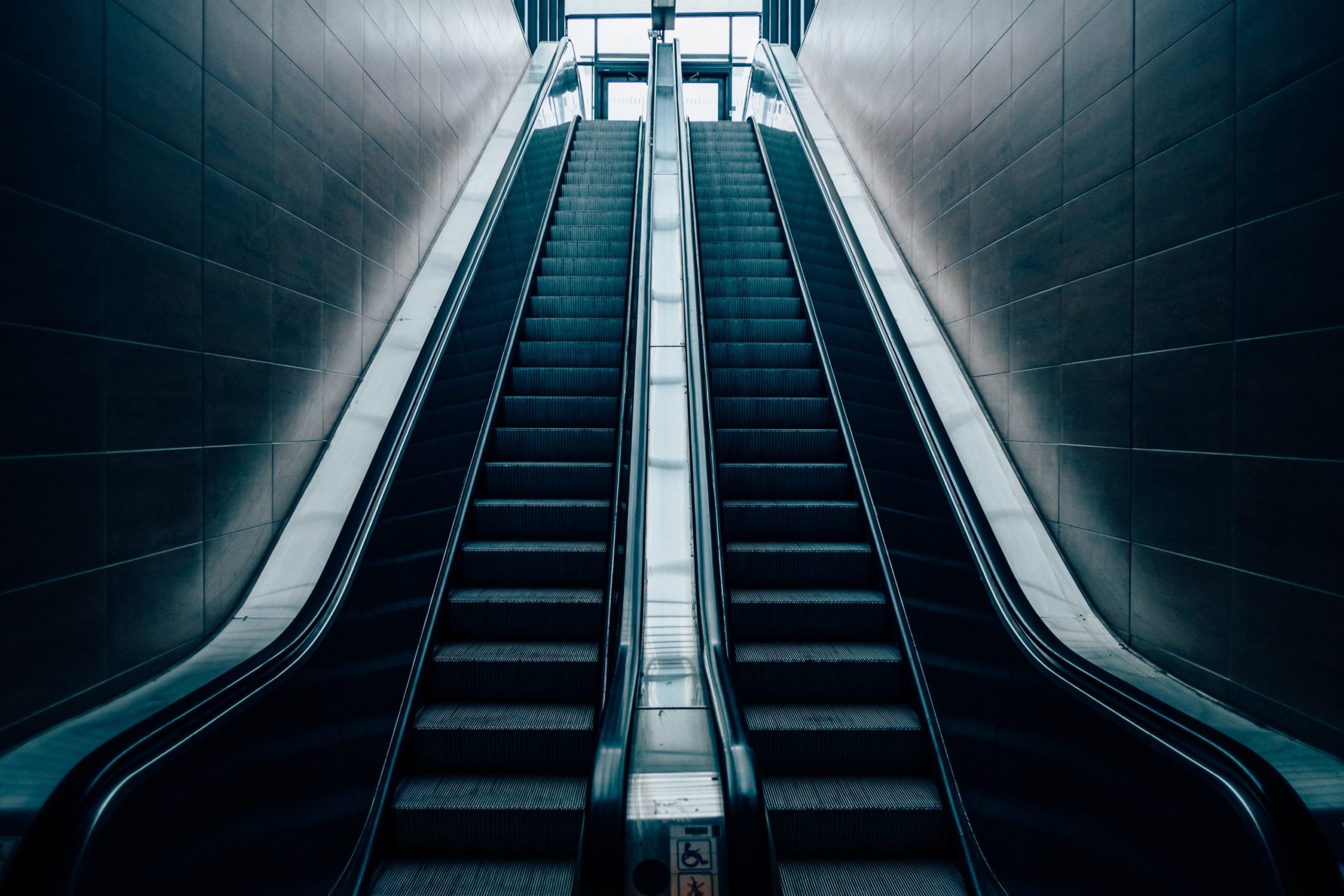 teemu laukkarinen eBi0v1D_po8 unsplash scaled 1